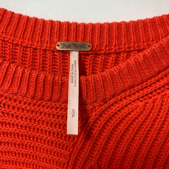 Free People coral asymmetrical pullover sweater - Picture 7 of 11